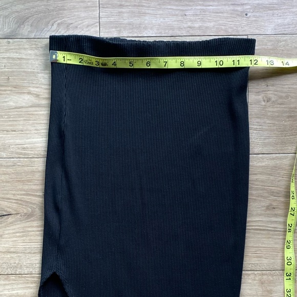Lulu's Black Ribbed Bodycon Midi Skirt - Picture 4 of 8